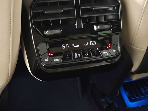 Used 2024 BMW iX xDrive50 w/ Convenience Package AWD/4WD image 43