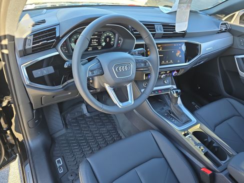 New 2025 Audi Q3 2.0T Premium image 16