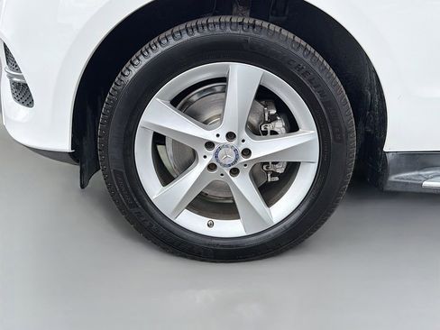 Used 2017 Mercedes-Benz GLE 350 w/ Premium 1 Package image 41