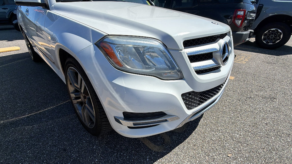 Used 2015 Mercedes-Benz GLK 350 2WD image 4