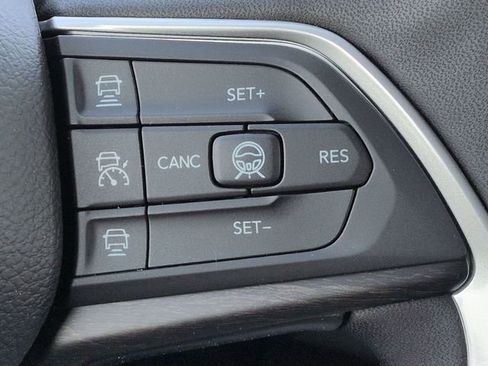 New 2026 Jeep Grand Cherokee Altitude AWD/4WD image 20