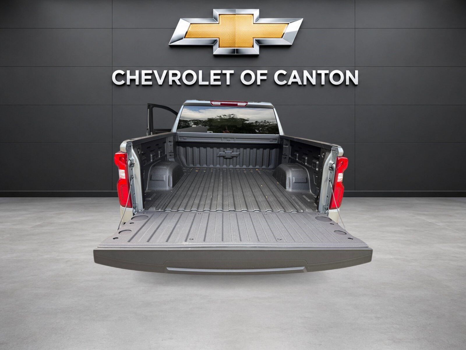 New 2026 Chevrolet Silverado 1500 RST w/ RST Select Package AWD/4WD image 17
