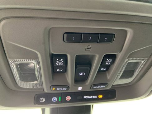 Used 2019 GMC Sierra 1500 SLT w/ SLT Premium Plus Package image 38