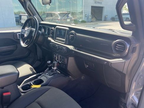 Used 2021 Jeep Wrangler Unlimited Sport image 18