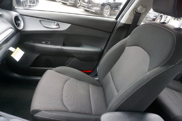 Used 2024 Kia Forte LXS FWD image 26