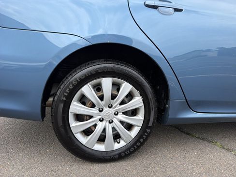 Used 2013 Toyota Corolla LE FWD image 10