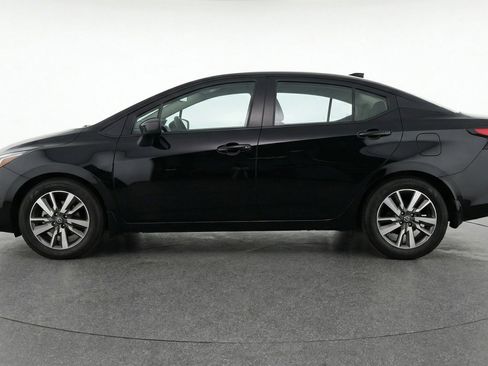 Used 2025 Nissan Versa SV FWD image 4