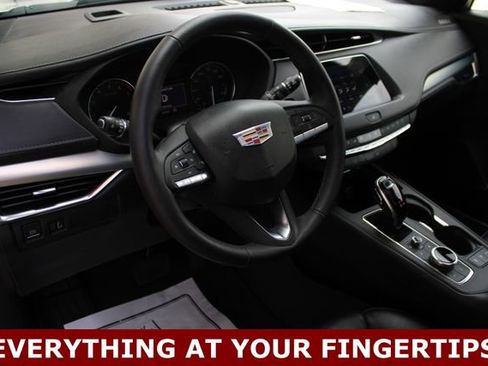 Used 2022 Cadillac XT4 Premium Luxury w/ Enhanced Visibility Package AWD/4WD image 2
