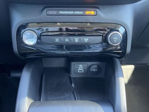 New 2025 Ford Escape Active w/ Active Premium Tech Pack FWD image 6