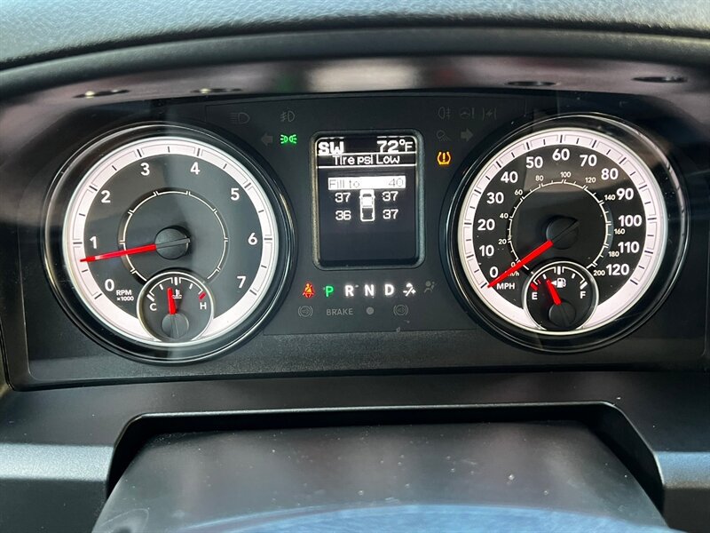 Used 2022 RAM 1500 Classic SLT AWD/4WD image 21