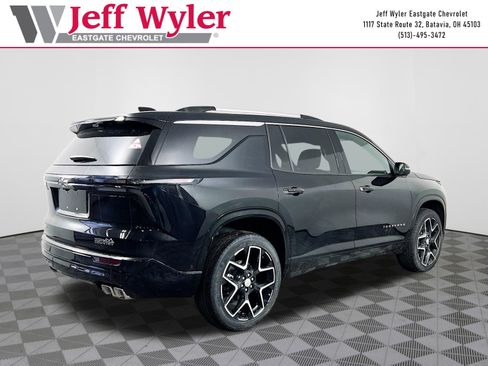 New 2026 Chevrolet Traverse High Country w/ LPO, Floor Liner Package FWD image 33