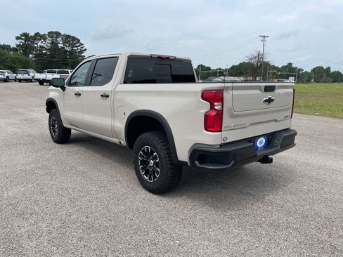 New 2026 Chevrolet Silverado 1500 ZR2 w/ LPO, Dark Essentials Package AWD/4WD image 3