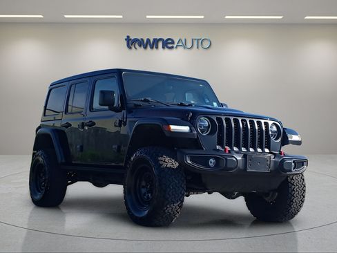 Used 2022 Jeep Wrangler Unlimited Rubicon w/ LED Lighting Group AWD/4WD image 3