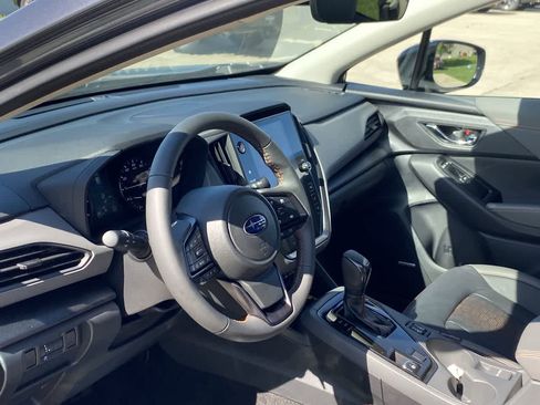 Used 2024 Subaru Crosstrek 2.5i Limited w/ Popular Package #3A image 2