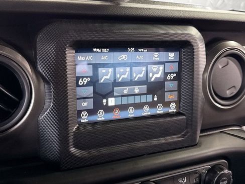 Used 2023 Jeep Wrangler Unlimited w/ Cold Weather Group AWD/4WD image 24