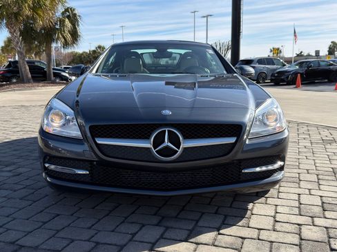 Used 2015 Mercedes-Benz SLK 250 image 3