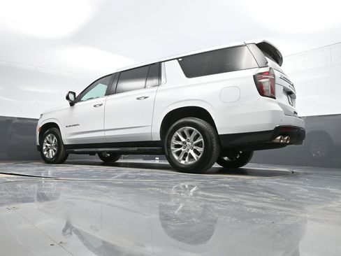Used 2023 Chevrolet Suburban Premier image 36
