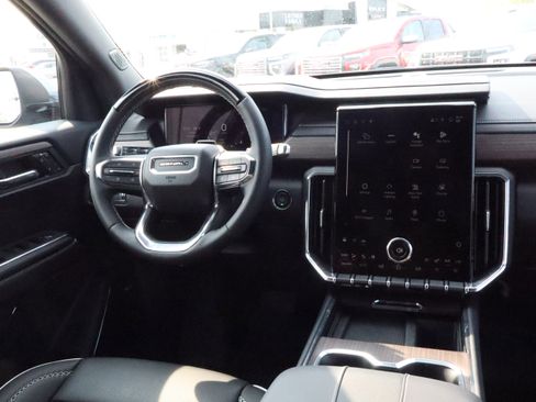 New 2026 GMC Acadia Denali w/ Super Cruise Package image 10