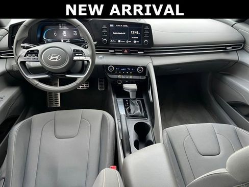 Certified 2025 Hyundai Elantra Sport image 14