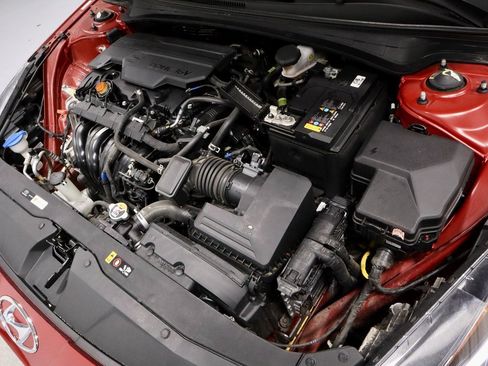 Certified 2023 Hyundai Elantra SEL w/ Convenience Package image 17