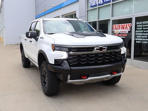 New 2026 Chevrolet Silverado 1500 ZR2 w/ LPO, Dark Essentials Package AWD/4WD image 2