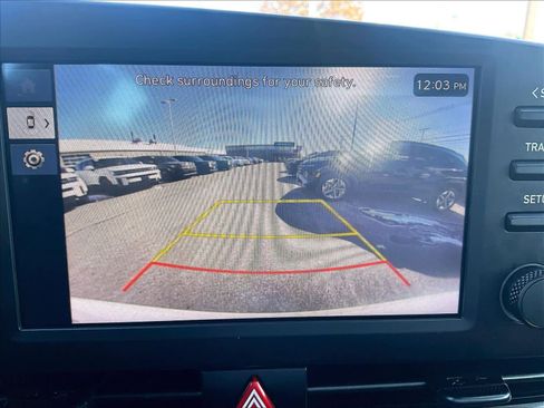 Certified 2025 Hyundai Elantra Sport image 38