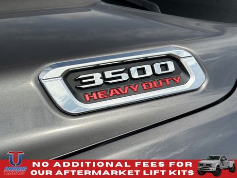 Used 2024 RAM 3500 Tradesman w/ Chrome Appearance Group AWD/4WD image 12
