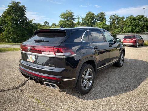 Used 2024 Volkswagen Atlas Cross Sport SEL R-Line AWD/4WD image 6
