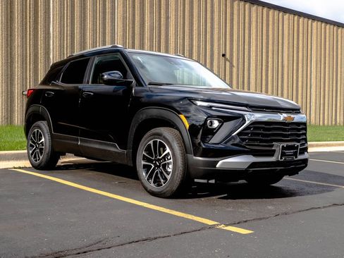 New 2026 Chevrolet TrailBlazer LT AWD/4WD image 2