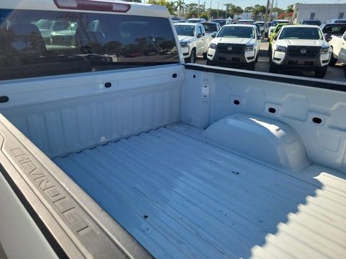 Used 2025 Chevrolet Silverado 1500 LT image 14