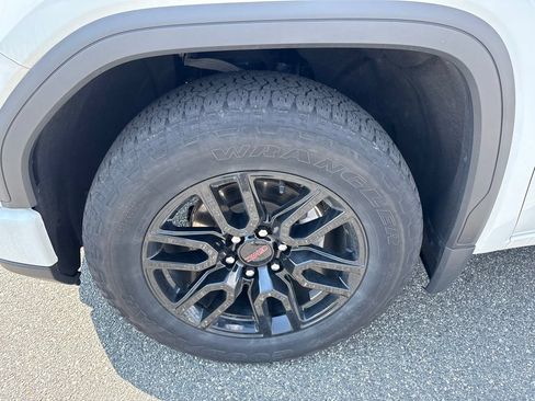 Used 2023 GMC Sierra 1500 Elevation AWD/4WD image 13