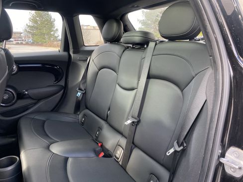 Used 2018 MINI Cooper S image 8