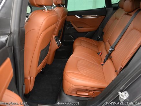 Used 2018 Maserati Levante S GranLusso image 22