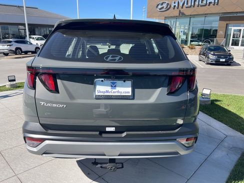 New 2026 Hyundai Tucson SE image 4