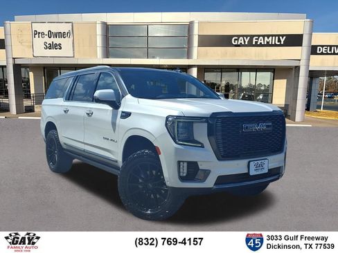 Used 2023 GMC Yukon XL Denali Ultimate AWD/4WD image 1
