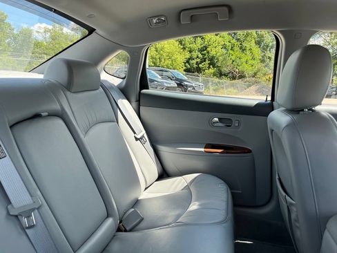 Used 2005 Buick LaCrosse CXL w/ Chrome Appearance Package FWD image 36