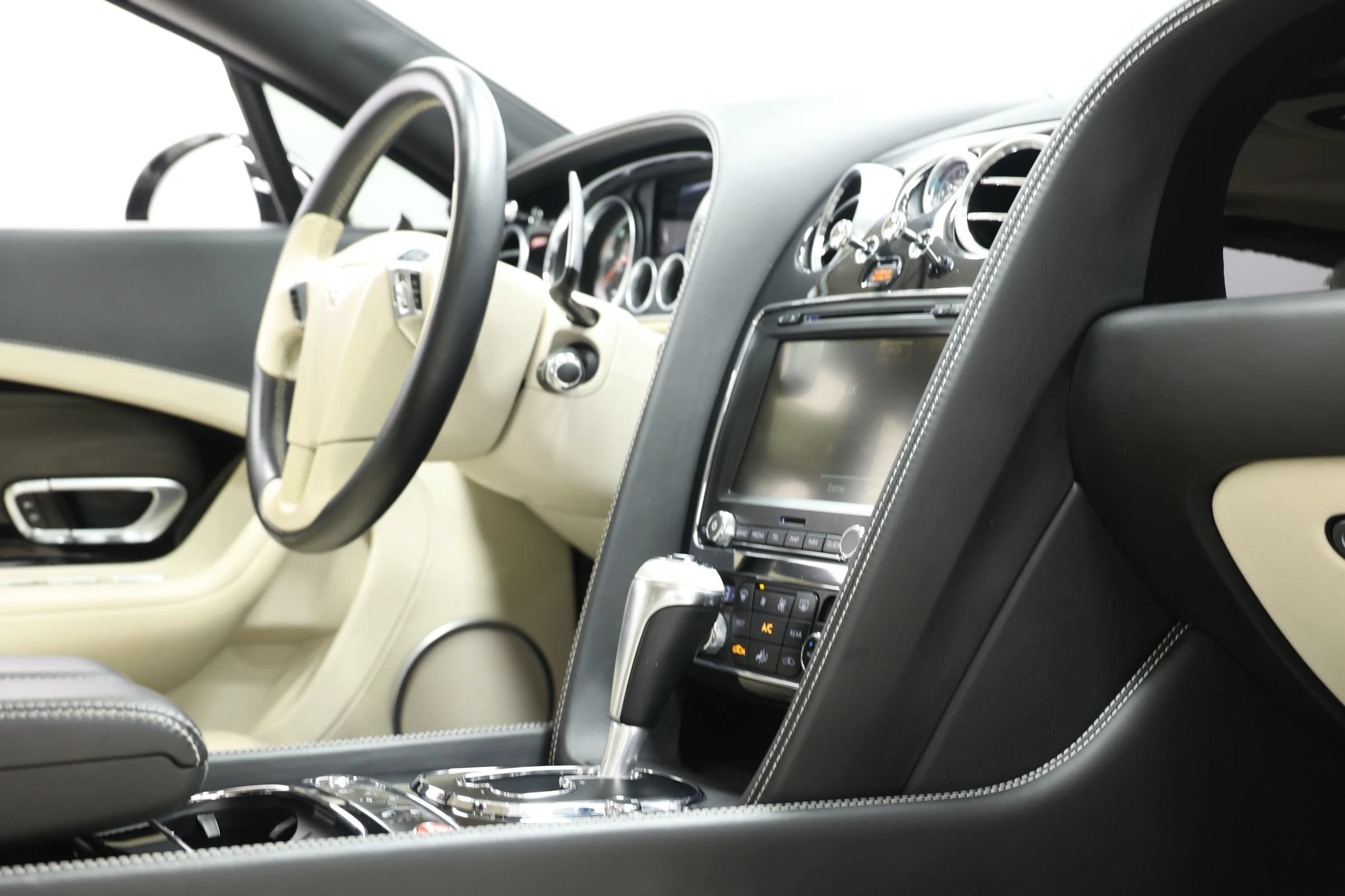 Used 2017 Bentley Continental GT AWD/4WD image 87