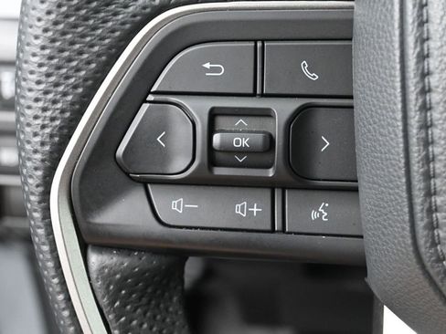 Certified 2025 Toyota Tacoma TRD Sport AWD/4WD image 17
