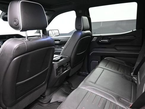 Used 2024 GMC Sierra 1500 AT4X AWD/4WD image 19