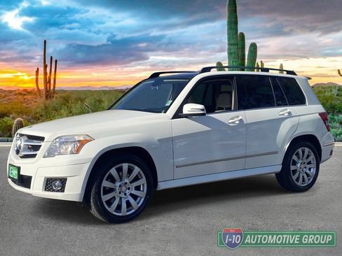 Used 2010 Mercedes-Benz GLK 350 4MATIC image 7