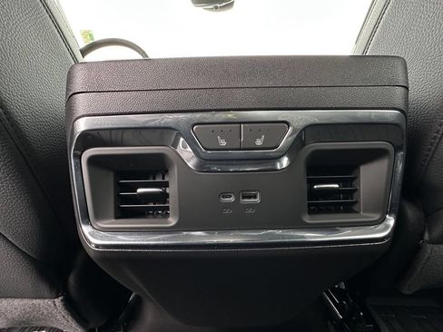 Certified 2025 GMC Sierra 1500 Denali w/ Denali Reserve Package AWD/4WD image 25