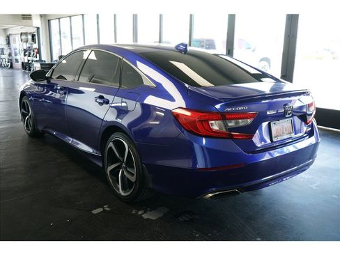 Used 2018 Honda Accord Sport image 5