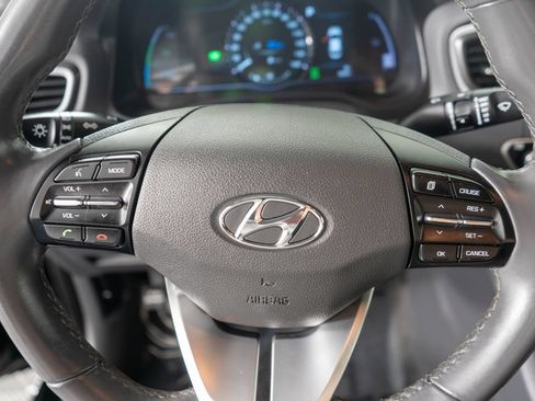 Used 2017 Hyundai Ioniq SEL FWD image 14