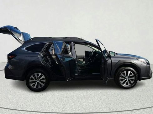Used 2024 Subaru Outback Premium image 14