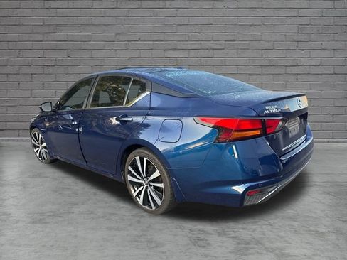 Used 2020 Nissan Altima 2.5 SR w/ Premium Package FWD image 7