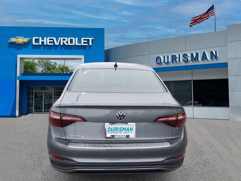 Used 2023 Volkswagen Jetta Sport FWD image 4