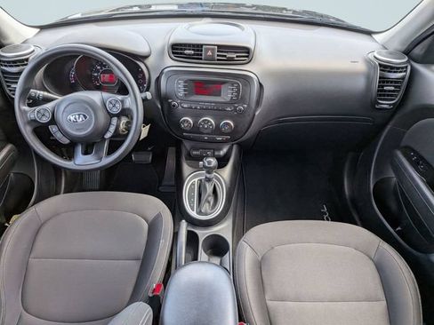 Used 2016 Kia Soul FWD image 13