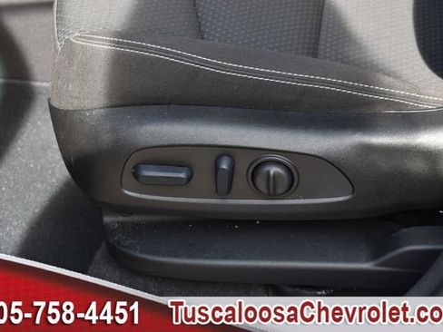 Used 2024 GMC Terrain SLE w/ Driver Convenience Package image 20