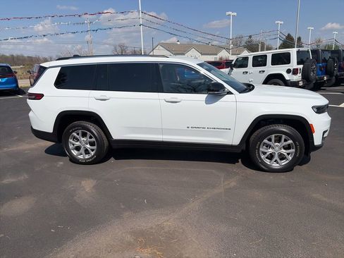 Certified 2023 Jeep Grand Cherokee L Limited AWD/4WD image 7