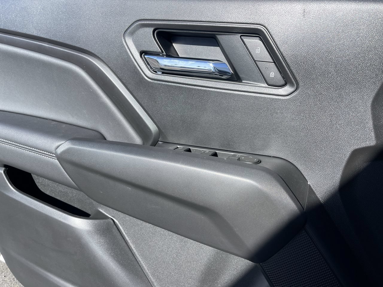New 2026 GMC Canyon Elevation w/ Convenience Package RWD image 22